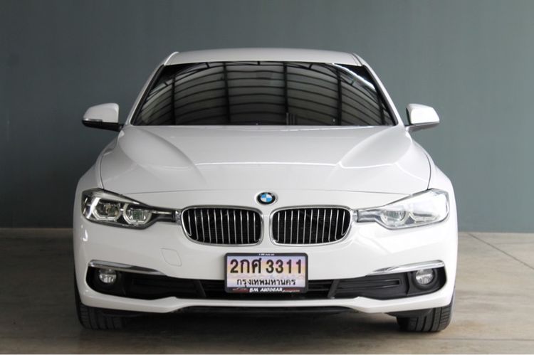 BMW Series 3 2017 320d Sedan ดีเซล ไม่ติดแก๊ส เกียร์อัตโนมัติ ขาว