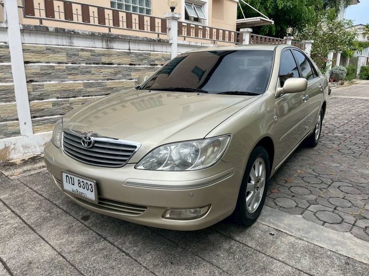 รถ Toyota Camry 2.4 Q สี บรอนซ์ทอง