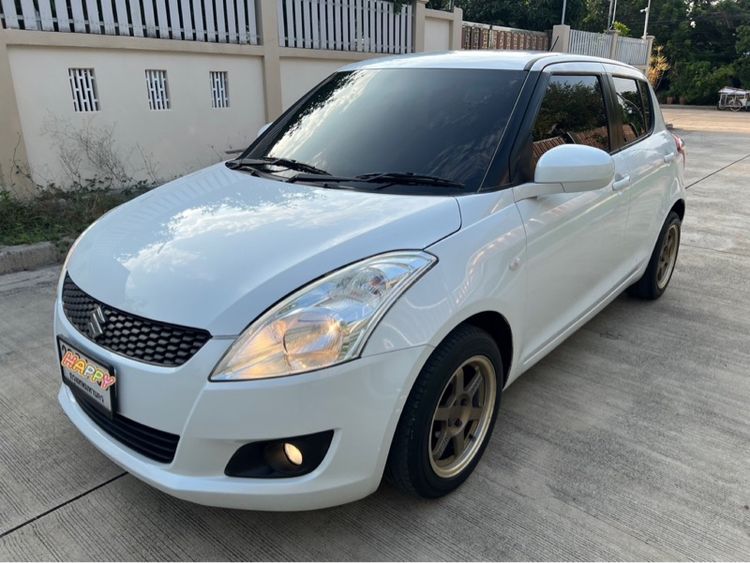 รถ Suzuki Swift 1.25 GLX สี ขาว
