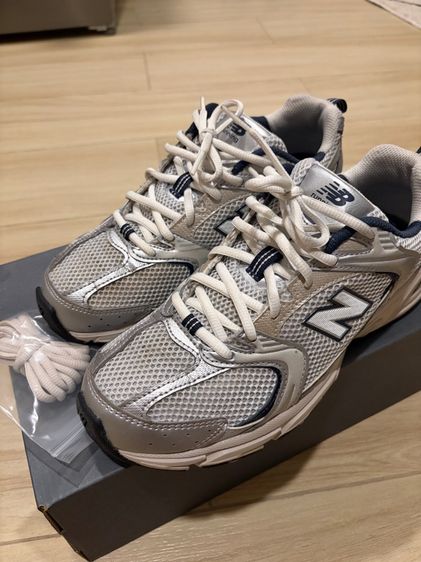 New Balance 530