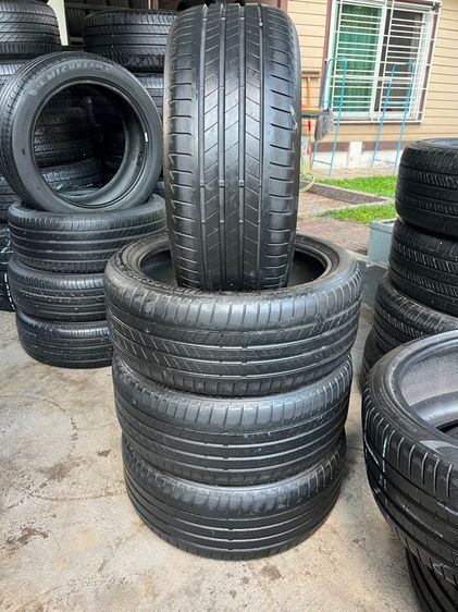 ยาง Bridgestone T005A 225 40 18 เส้น 650 บาท RunFlat