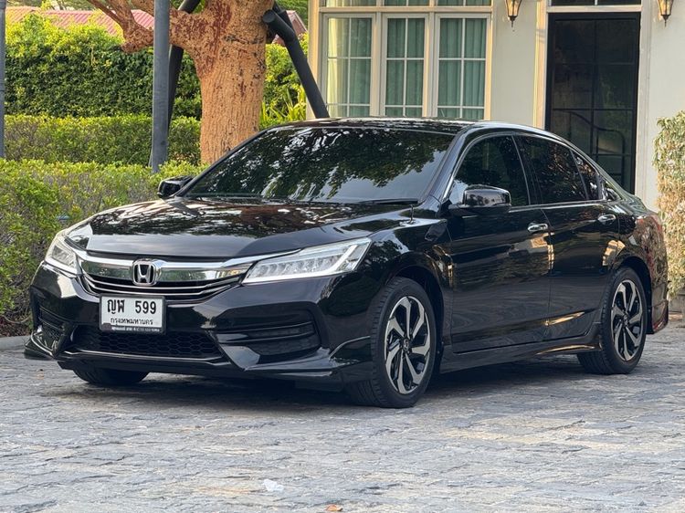 รถ Honda Accord 2.0 EL สี ดำ