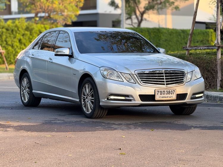 Mercedes-Benz E-Class 2012 E200 Sedan เบนซิน ไม่ติดแก๊ส เกียร์อัตโนมัติ บรอนซ์เงิน รูปที่ 2