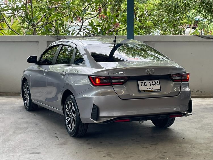 Toyota Yaris ATIV 2024 1.2 Sport Sedan เบนซิน ไม่ติดแก๊ส เกียร์อัตโนมัติ เทา รูปที่ 4