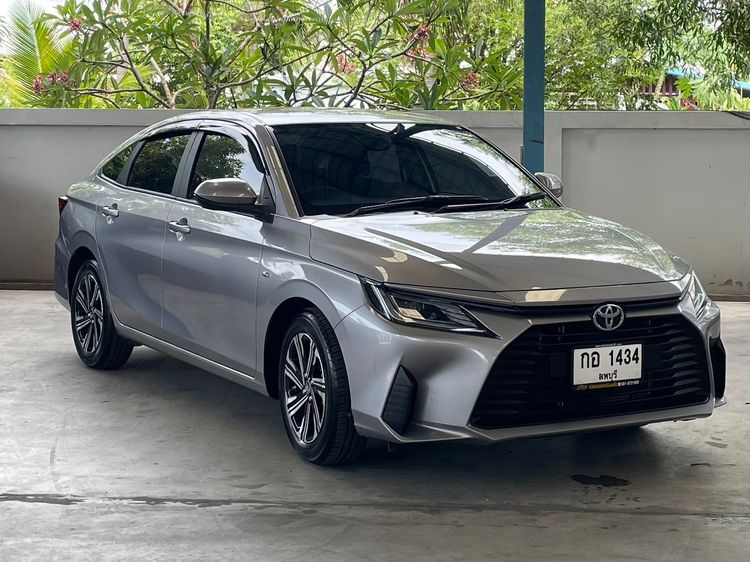 Toyota Yaris ATIV 2024 1.2 Sport Sedan เบนซิน ไม่ติดแก๊ส เกียร์อัตโนมัติ เทา รูปที่ 3
