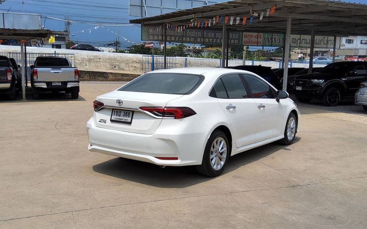 Toyota Altis 2021 1.6 G Sedan เบนซิน ไม่ติดแก๊ส เกียร์อัตโนมัติ ขาว รูปที่ 4