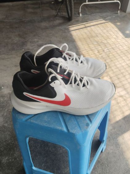 Nike revolution 7