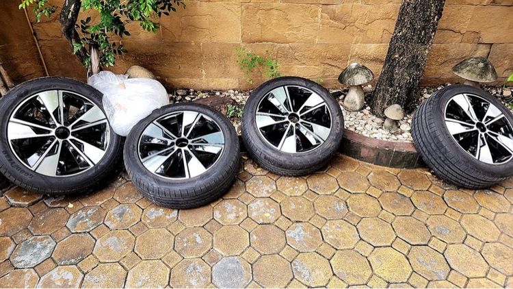 ยางรถตู้ Benz วีโต้ ผลิตเยอรมัน รูปที่ 4