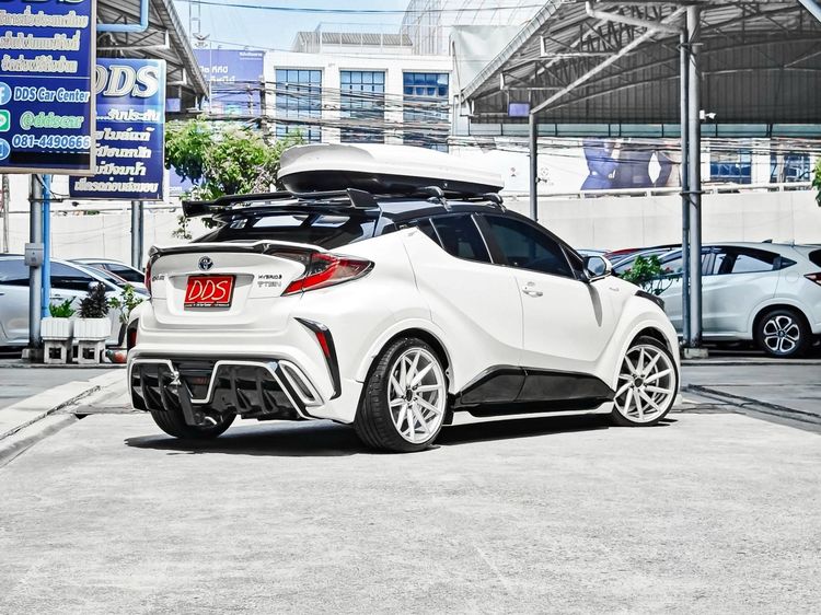 Toyota C-HR 2018 1.8 Hybrid Hi Utility-car เบนซิน เกียร์อัตโนมัติ ขาว รูปที่ 4