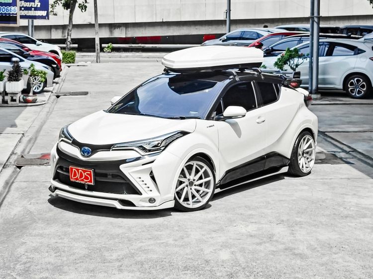 Toyota C-HR 2018 1.8 Hybrid Hi Utility-car เบนซิน เกียร์อัตโนมัติ ขาว รูปที่ 2