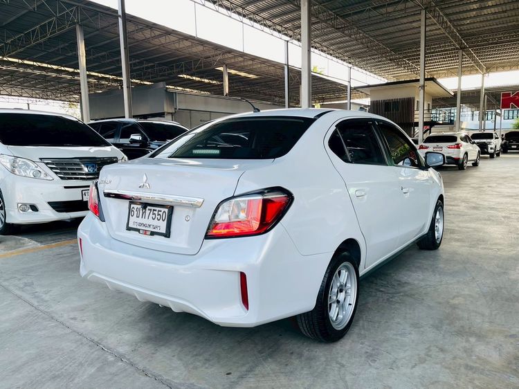 Mitsubishi Attrage 2019 1.2 GLX Sedan เบนซิน ไม่ติดแก๊ส เกียร์อัตโนมัติ ขาว รูปที่ 4