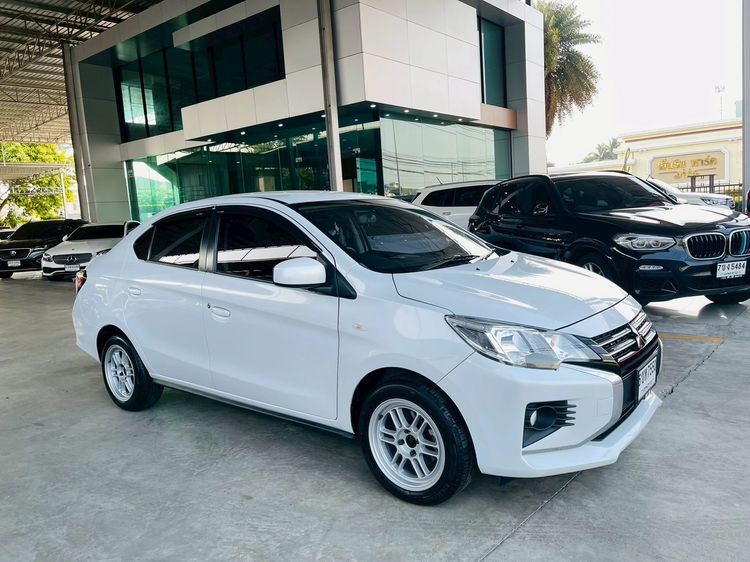 Mitsubishi Attrage 2019 1.2 GLX Sedan เบนซิน ไม่ติดแก๊ส เกียร์อัตโนมัติ ขาว รูปที่ 2