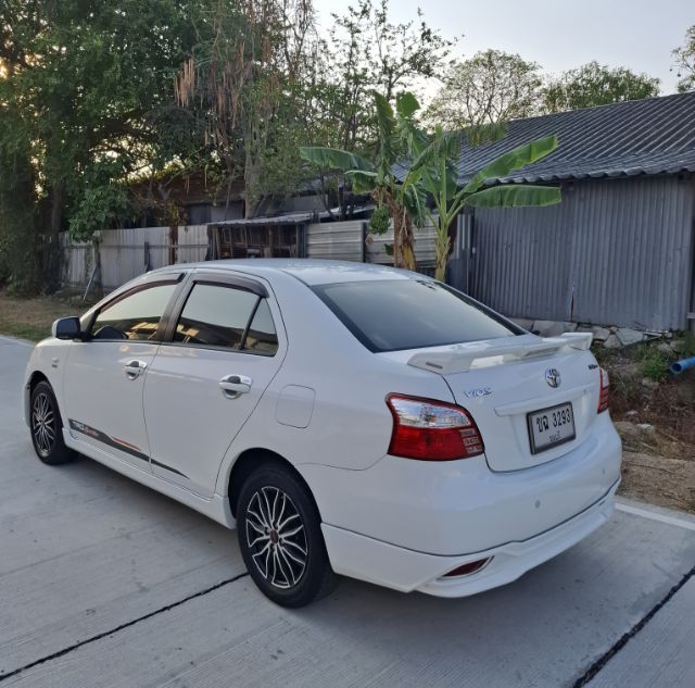 Toyota Vios 2012 1.5 Trd Sportivo Sedan เบนซิน เกียร์อัตโนมัติ ขาว รูปที่ 4