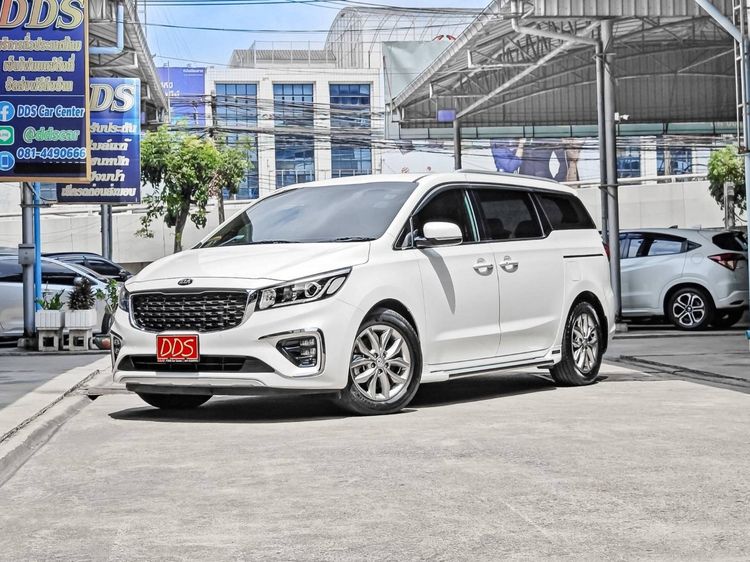 รถ Kia Grand Carnival 2.2 EX สี ขาว