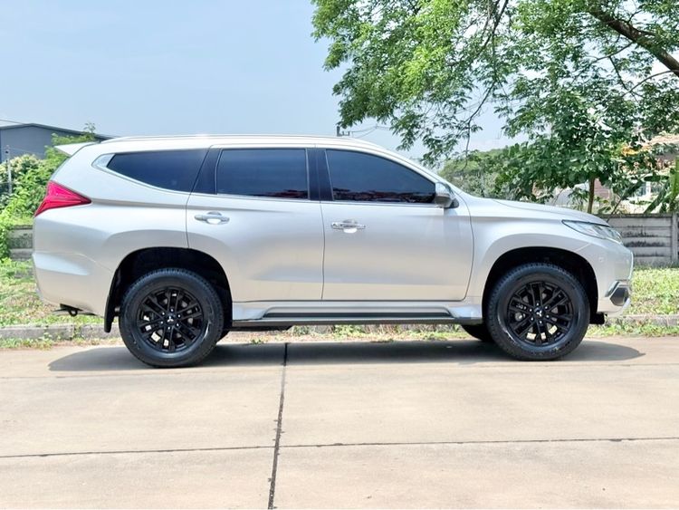 Mitsubishi Pajero Sport 2016 2.4 GT Premium 4WD Utility-car ดีเซล เกียร์อัตโนมัติ บรอนซ์เงิน รูปที่ 3