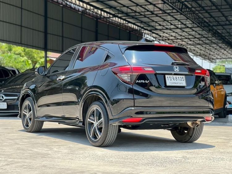 Honda HR-V 2017 1.8 RS Utility-car เบนซิน ไม่ติดแก๊ส เกียร์อัตโนมัติ ดำ รูปที่ 4