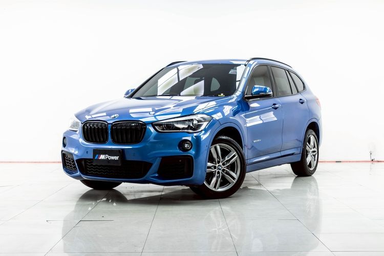 รถ BMW X1 2.0 sDrive20d M Sport สี น้ำเงิน