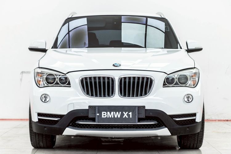 BMW X1 2014 2.0 sDrive18i xLine Utility-car เบนซิน ไม่ติดแก๊ส เกียร์อัตโนมัติ ขาว รูปที่ 4