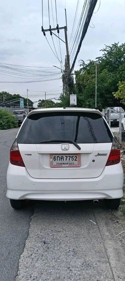 Honda Jazz 2008 1.5 E-V VTEC Sedan เบนซิน ไม่ติดแก๊ส เกียร์อัตโนมัติ ขาว รูปที่ 3