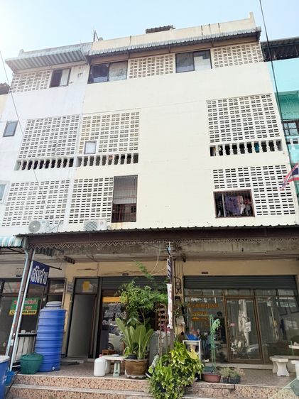 ขายหอพัก ตึก 4 ชั้น 2 คูหา พุทธมณฑลสาย 5 หมู่บ้านกลาโหม ใกล้ตลาดเสรี พร้อมรายได้ทันที รีโนเวทใหม่ ติดถนนพุทธมณฑลสาย 5 ตรงข้ามตลาดเสรี 