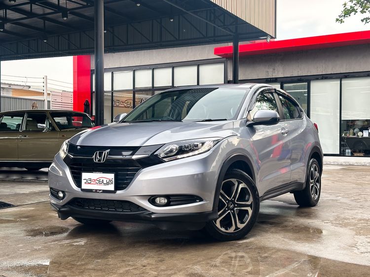 รถ Honda HR-V 1.8 E สี เทา