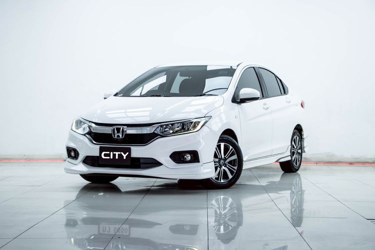 รถ Honda City 1.5 V สี ขาว