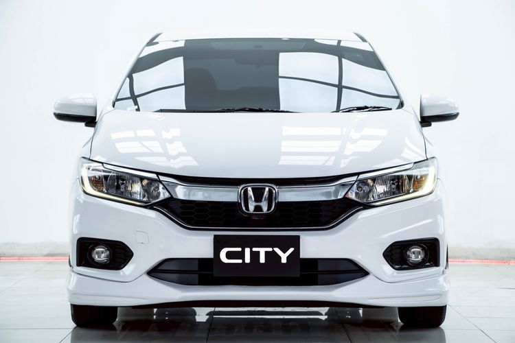 Honda City 2017 1.5 V Sedan เบนซิน ไม่ติดแก๊ส เกียร์อัตโนมัติ ขาว รูปที่ 4