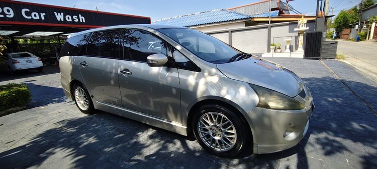 Mitsubishi Space Wagon 2005 2.4 GT Utility-car เบนซิน ไม่ติดแก๊ส เกียร์อัตโนมัติ บรอนซ์เงิน