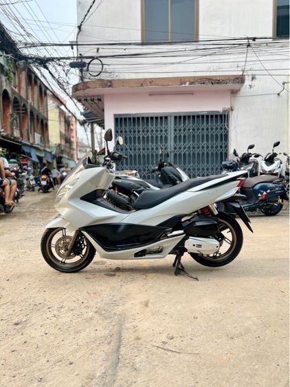 ขายรถมอเตอร์ไซค์pcx150 รูปที่ 4