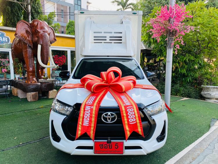 รถ Toyota Hilux Revo 2.4 Entry สี ขาว
