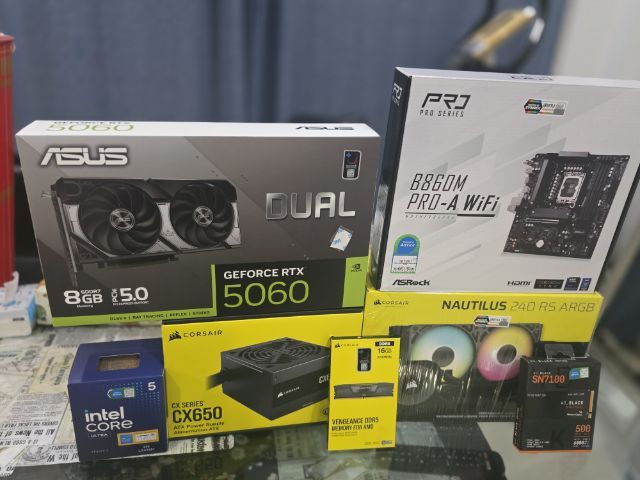 อื่นๆ คอม ultra5 rtx5060