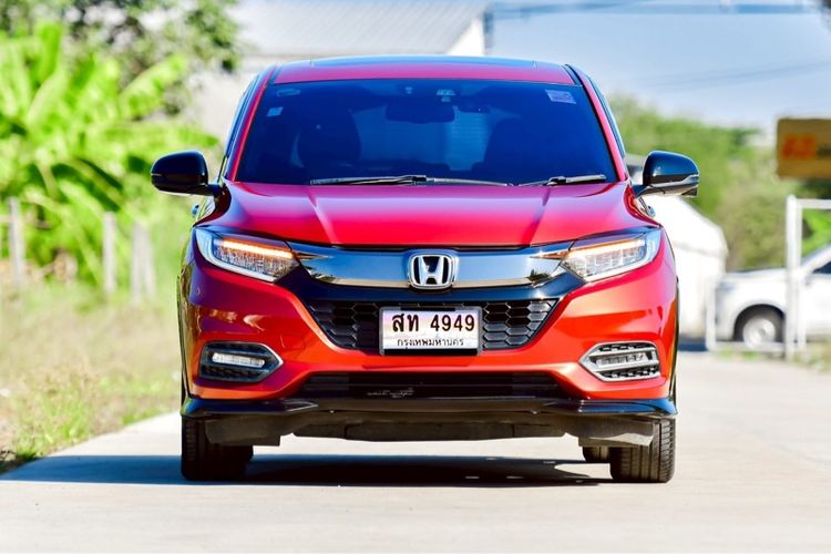 รถ Honda HR-V 1.8 RS สี แดง