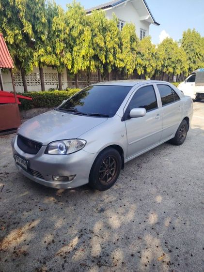 รถ Toyota Vios 1.5 E สี เทา