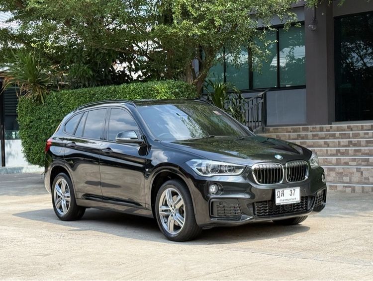 รถ BMW X1 2.0 sDrive20d M Sport สี ดำ