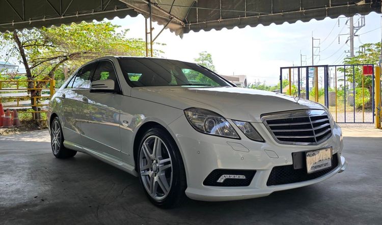 Mercedes-Benz E-Class 2011 E250 AMG Sedan เบนซิน ไม่ติดแก๊ส เกียร์อัตโนมัติ ขาว