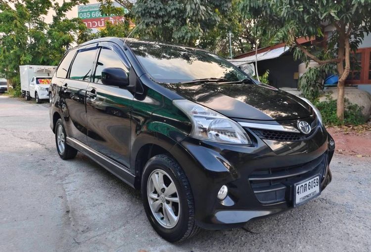 รถ Toyota Avanza 1.5 S สี ดำ