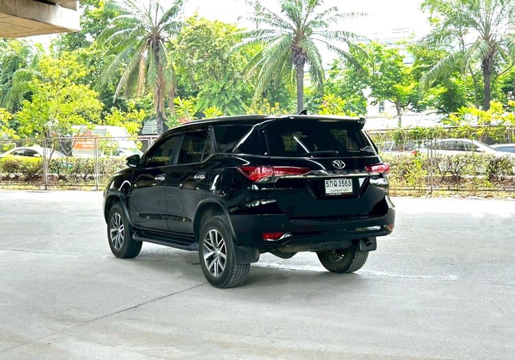 Toyota Fortuner 2016 2.4 G Utility-car ดีเซล ไม่ติดแก๊ส เกียร์อัตโนมัติ ดำ รูปที่ 4