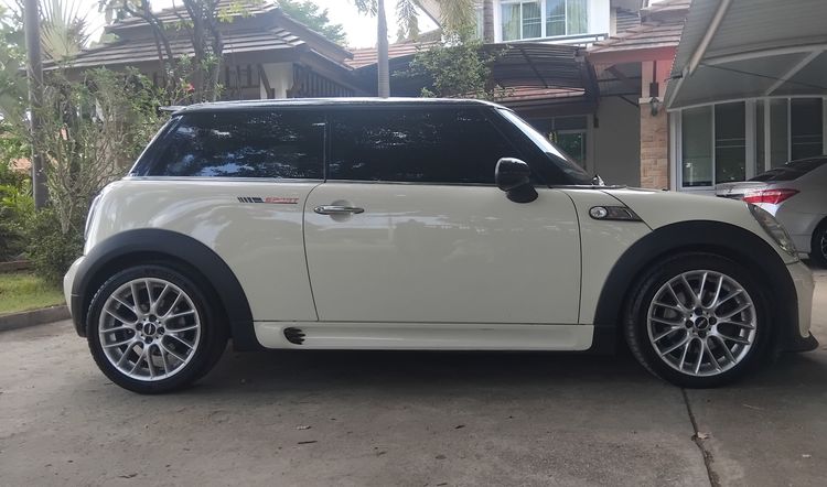Mini COOPER 3 DOOR HATCH 2012 1.5 S Sedan เบนซิน ไม่ติดแก๊ส เกียร์อัตโนมัติ เบจ รูปที่ 3
