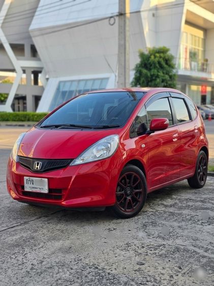 รถ Honda Jazz 1.5 V i-VTEC สี แดง