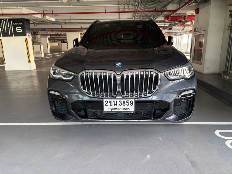 รถ BMW X5 3.0 xDrive30d M Sport 4WD สี เทา