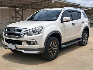 2018 Isuzu Mu-X 1.9 ขับ2 ตัวพิเศษ Iconic ท๊อปสุดในรุ่น