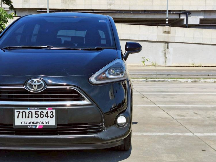 Toyota Sienta 2018 1.5 V Utility-car เบนซิน ไม่ติดแก๊ส เกียร์อัตโนมัติ ดำ รูปที่ 2