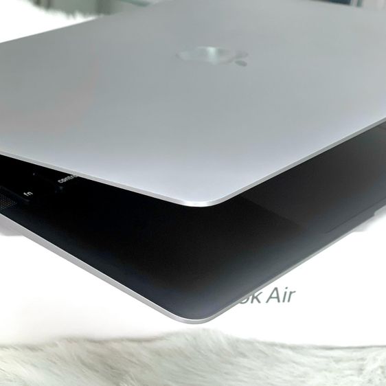 MacBook Air Retina 13 inch 2020 รูปที่ 7