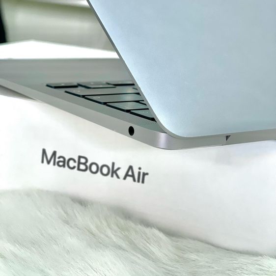 MacBook Air Retina 13 inch 2020 รูปที่ 8