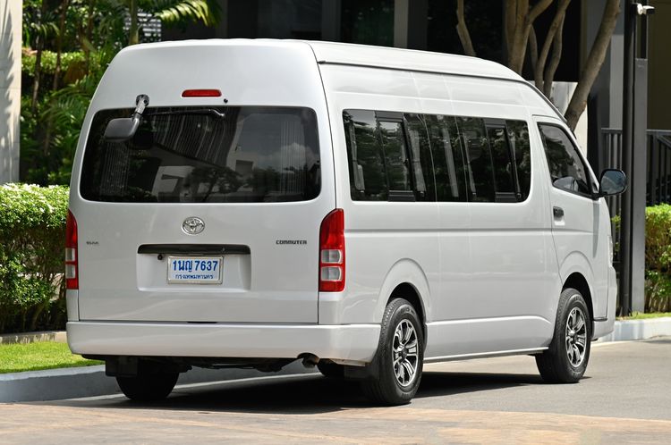 Toyota Commuter 2012 2.5 Van ดีเซล ไม่ติดแก๊ส เกียร์ธรรมดา บรอนซ์เงิน รูปที่ 4