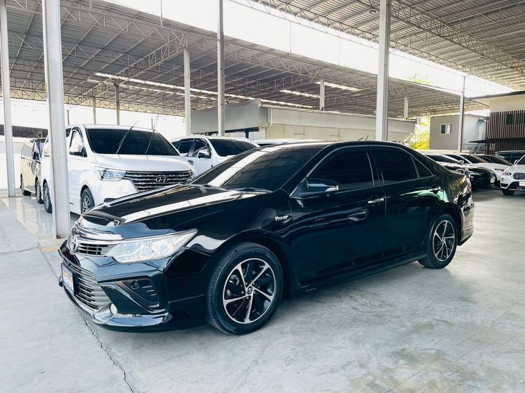 รถ Toyota Camry 2.0 G Extremo สี ดำ