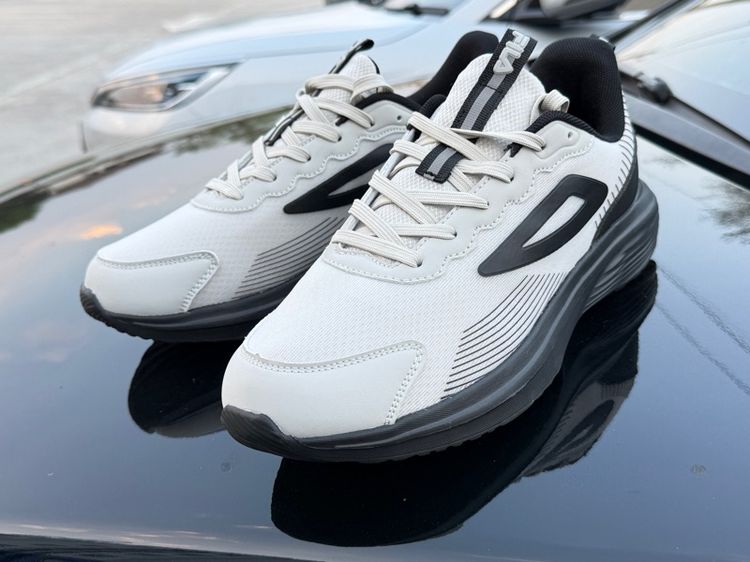 รองเท้ากีฬา Fila ของใหม่ ขนาด 43 , 9.5 US , 275cm