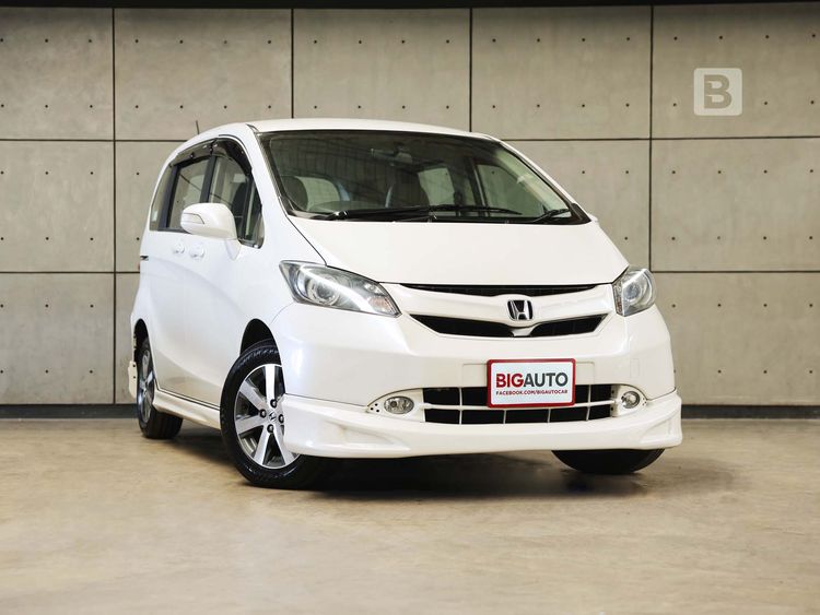 Honda Freed 2010 1.5 E Sport Utility-car เบนซิน ไม่ติดแก๊ส เกียร์อัตโนมัติ ขาว
