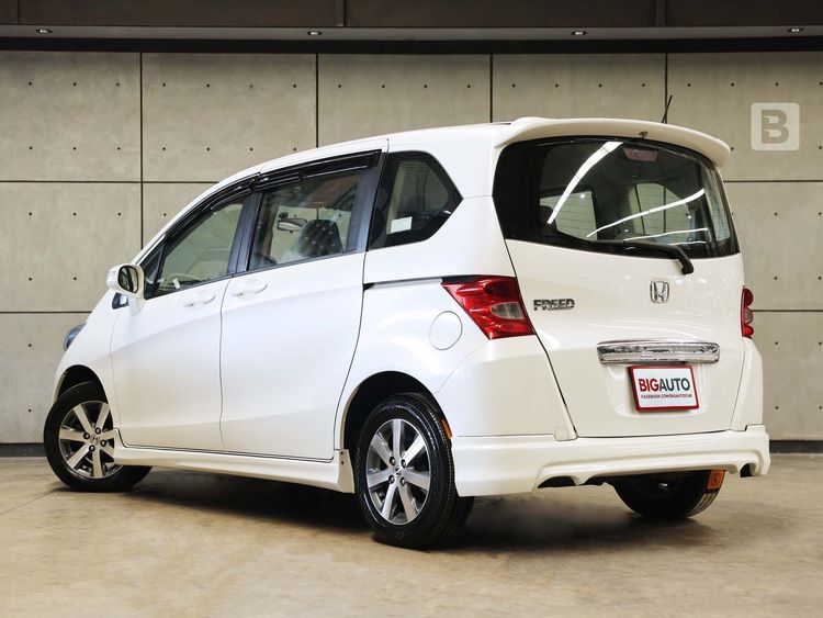 Honda Freed 2010 1.5 E Sport Utility-car เบนซิน ไม่ติดแก๊ส เกียร์อัตโนมัติ ขาว รูปที่ 3