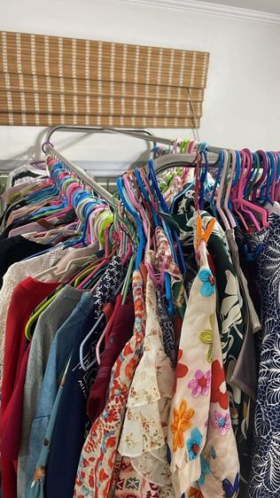 เสื้อผ้ามือ 1